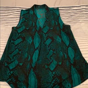 Sleeveless snakeskin pattern blouse